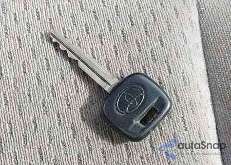 2002 Toyota Camry Le from USA, damaged, VIN 4T1BE32K82U522019